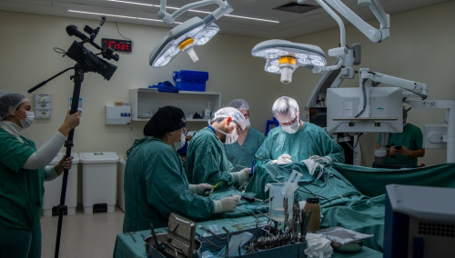 Hospital São José inova no ensino da neurocirurgia com experiências imersivas